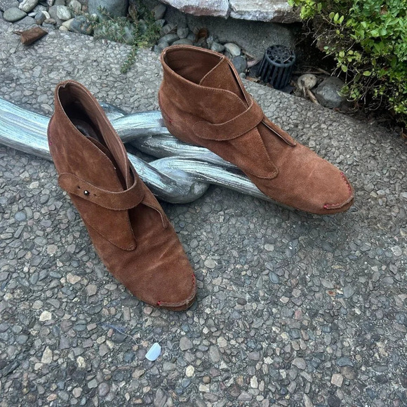 Donald J Pliner Tan Sport Suede Berle Casual Booties Size 9 - Picture 1 of 13